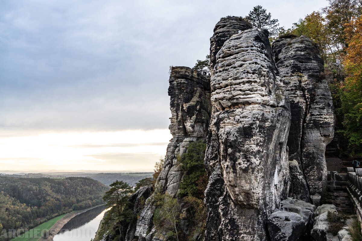 Скалы на Эльбе