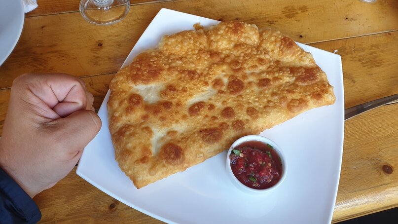 Мегачебурек