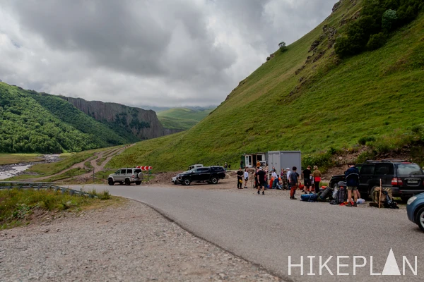 Лагерь в долине нарзанов